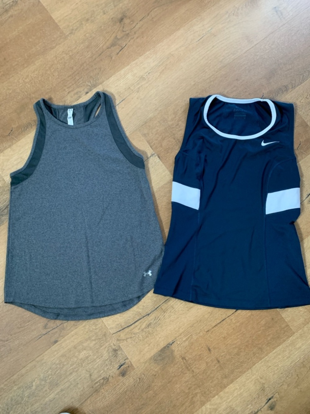 2 Women’s athletic tank tops, size S
